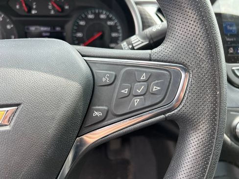 Used 2023 Chevrolet Malibu LS FWD image 19