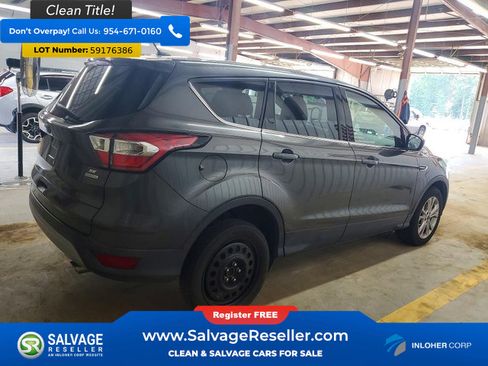 Used 2017 Ford Escape SE FWD image 4