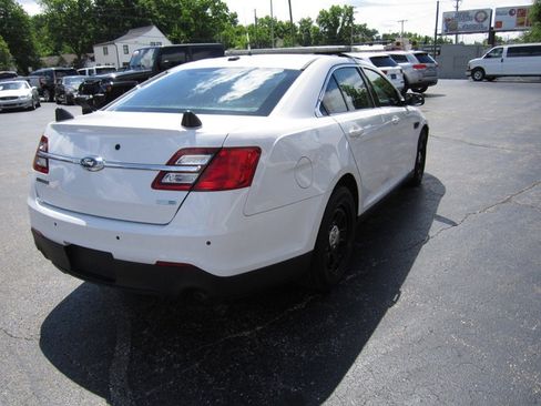 Used 2019 Ford Taurus Police Interceptor AWD image 4