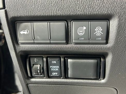 Used 2019 Nissan Armada SL w/ Premium Package image 32