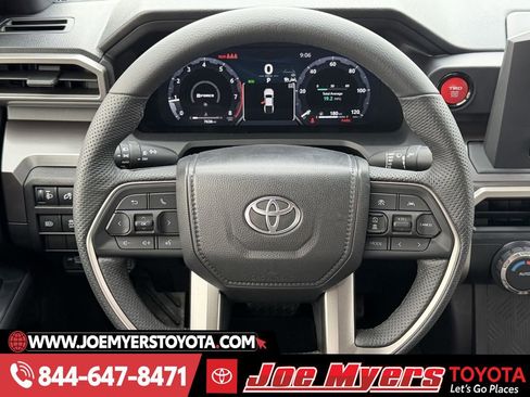 Certified 2025 Toyota Tacoma TRD Off-Road image 15