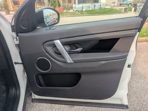 Used 2020 Land Rover Discovery Sport Standard image 24