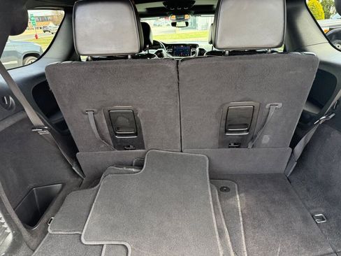 Used 2021 Dodge Durango GT image 34