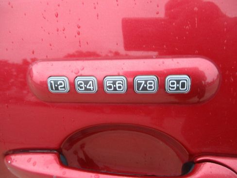 Used 2010 Mercury Milan Premier AWD/4WD image 25
