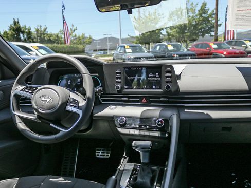 Certified 2026 Hyundai Elantra Sport FWD image 16