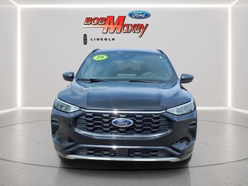 Used 2024 Ford Escape ST-Line w/ Tech Pack #1 AWD/4WD image 2