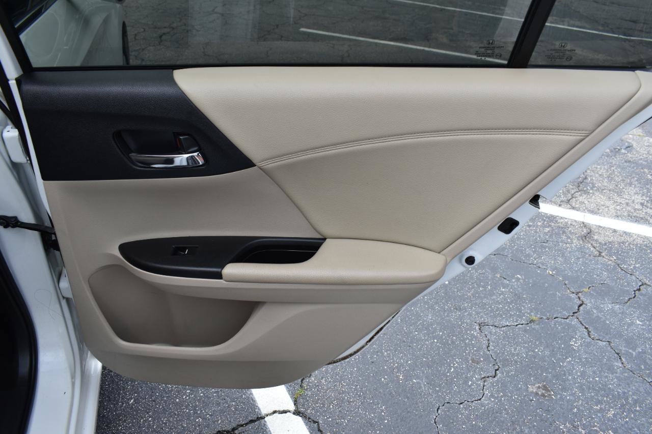 Used 2015 Honda Accord EX-L image 40