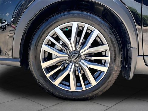 Certified 2024 Nissan Kicks SR w/ SR Premium Package FWD image 11