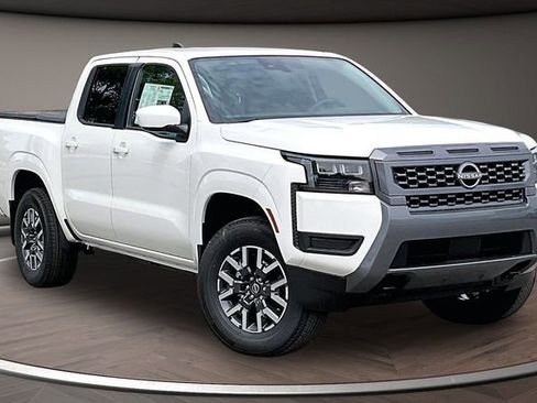 New 2026 Nissan Frontier SV AWD/4WD image 2