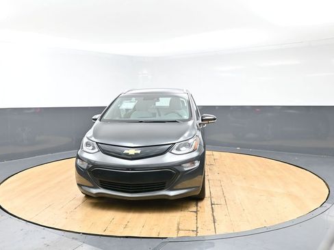 Used 2018 Chevrolet Bolt Premier w/ Driver Confidence II Package image 4