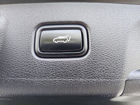 Used 2021 Hyundai Palisade Limited image 15