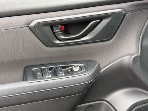 Certified 2025 Subaru Forester Premium image 13