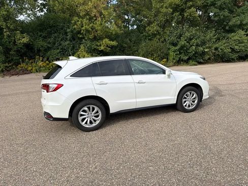 Used 2018 Acura RDX w/ Technology Package AWD/4WD image 18