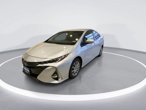 Certified 2021 Toyota Prius Prime Limited image 4