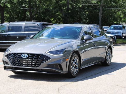 Used 2022 Hyundai Sonata SEL FWD image 3