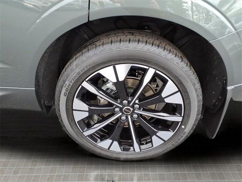 New 2026 Volvo XC60 B5 Ultra w/ Climate Package PRO image 9