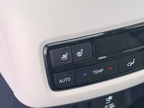 Certified 2024 Hyundai Palisade Limited image 20