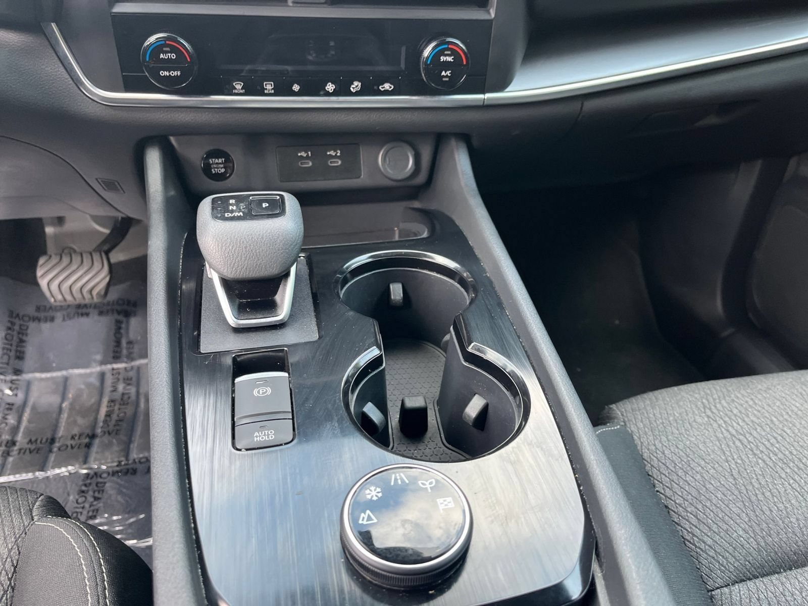 Used 2025 Nissan Rogue SV AWD/4WD image 46