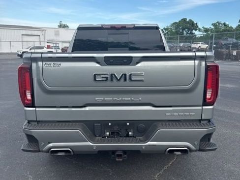 Used 2025 GMC Sierra 1500 Denali AWD/4WD image 3