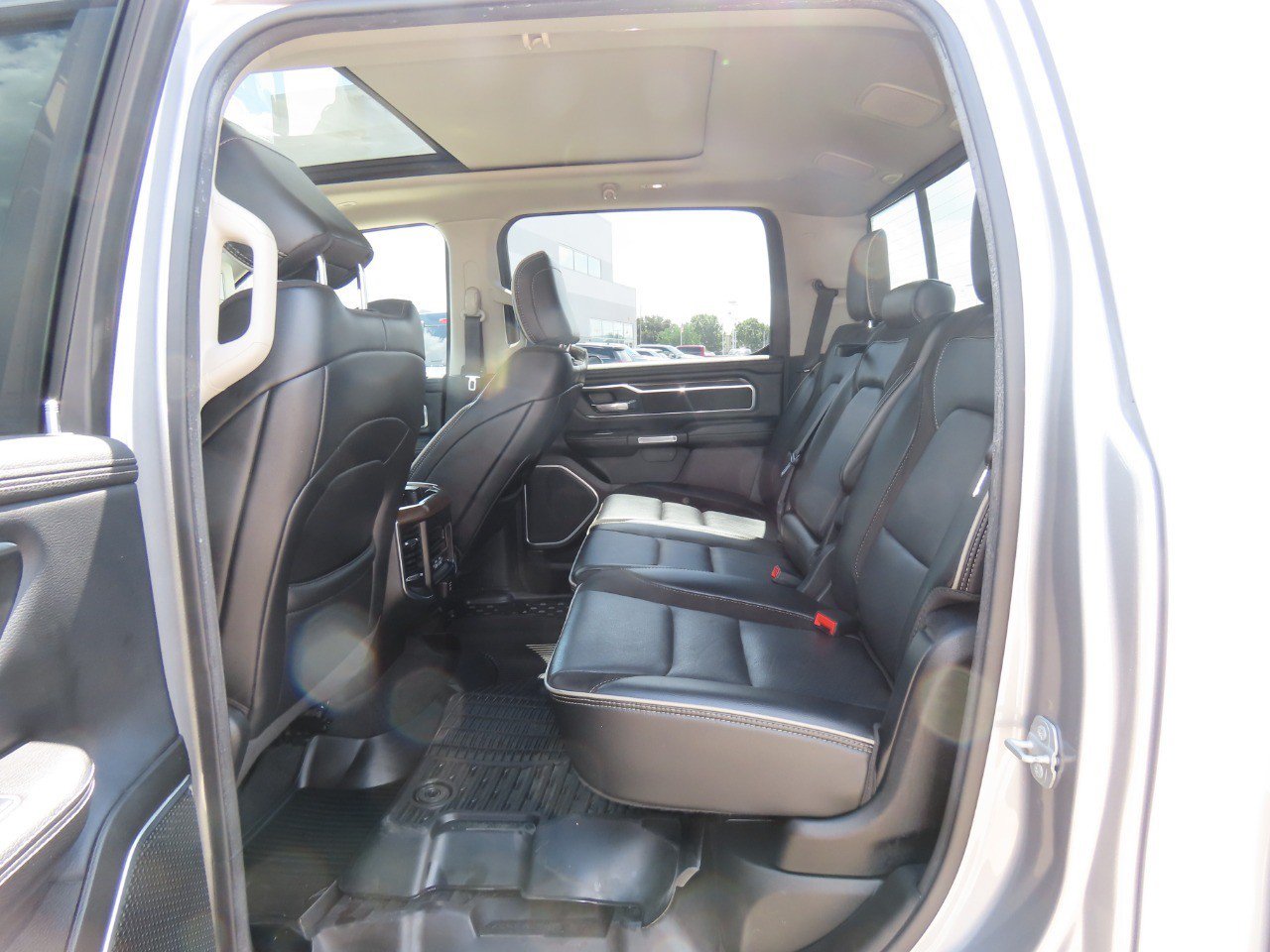 Used 2022 RAM 1500 Laramie w/ Laramie Southwest Edition RWD image 20