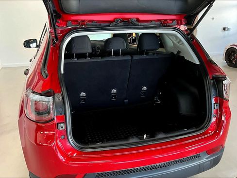 Used 2018 Jeep Compass Sport w/ Cold Weather Group image 17