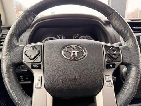 Used 2023 Toyota 4Runner Limited image 15