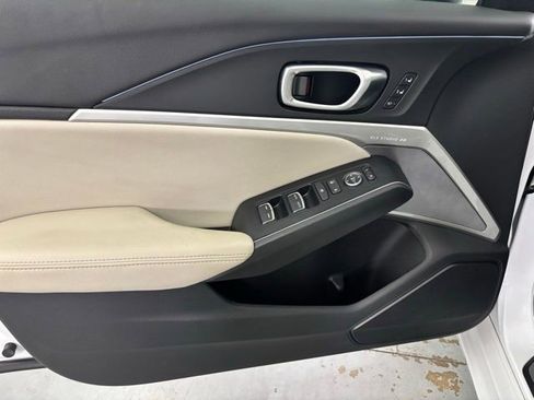 Certified 2025 Acura Integra A-Spec image 11