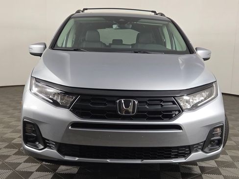 New 2026 Honda Odyssey Touring image 2