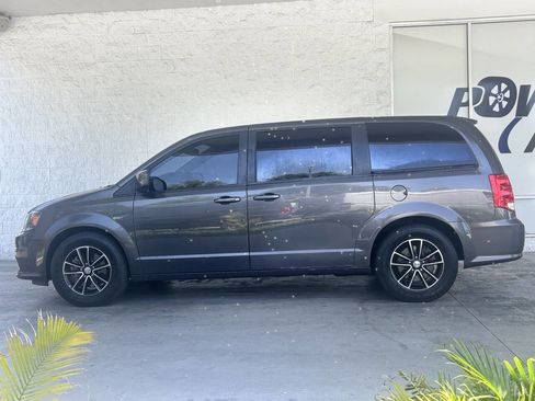 Used 2019 Dodge Grand Caravan GT image 5