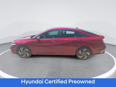 Certified 2025 Hyundai Elantra Limited FWD image 8