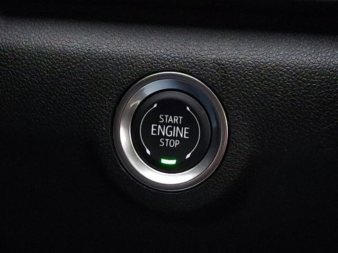 Used 2025 GMC Terrain Elevation image 23