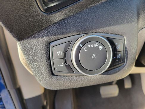 Used 2019 Ford Escape SE FWD image 10