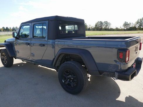 New 2026 Jeep Gladiator Sport AWD/4WD image 7