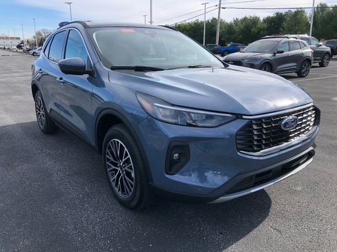 New 2026 Ford Escape Plug-in Hybrid w/ PHEV Premium Package image 7