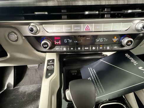 New 2025 Kia Telluride EX image 25