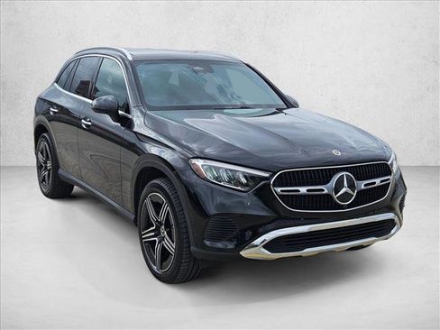 Certified 2026 Mercedes-Benz GLC 300 image 3