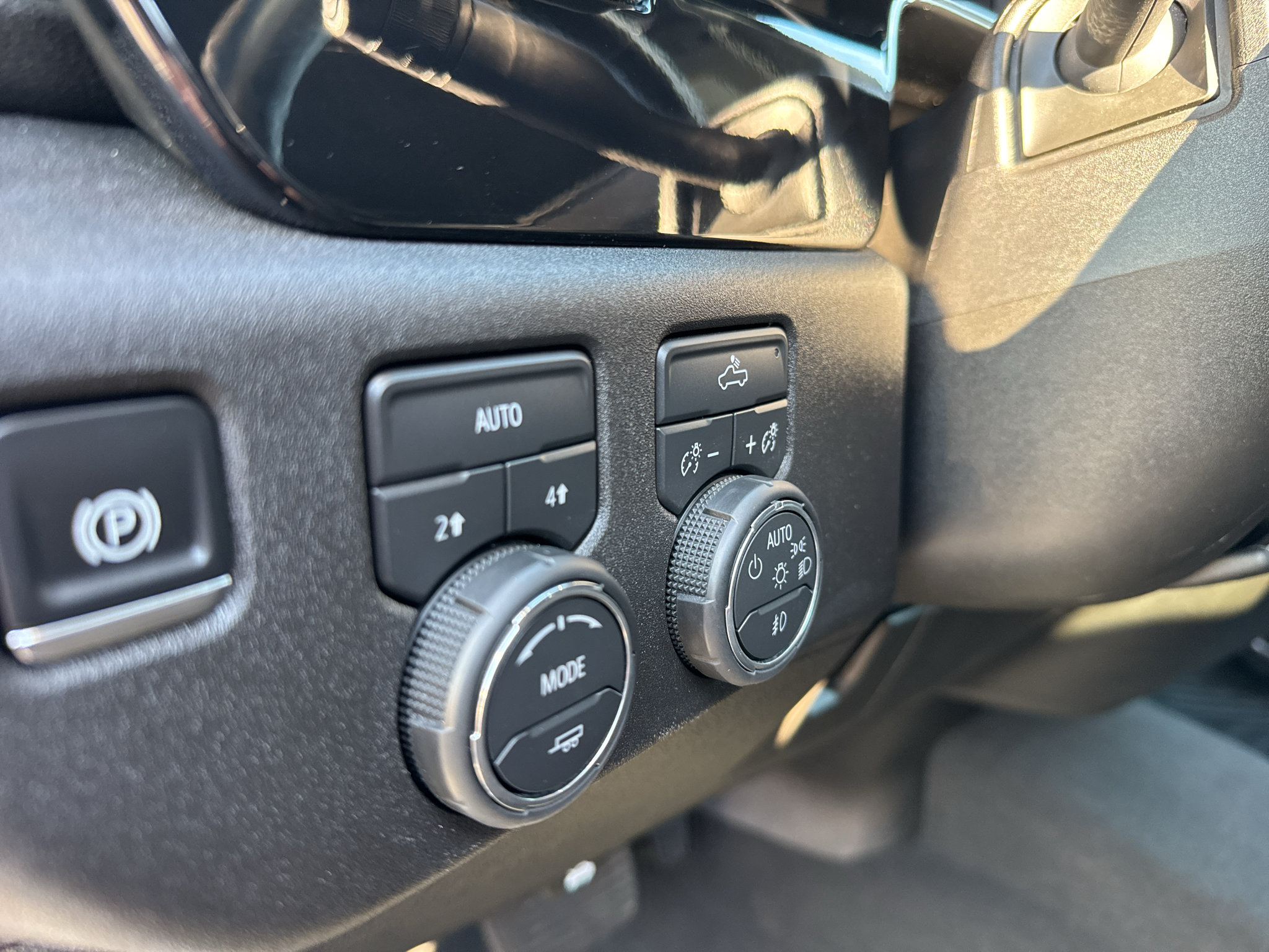 Used 2026 Chevrolet Silverado 1500 RST AWD/4WD image 13