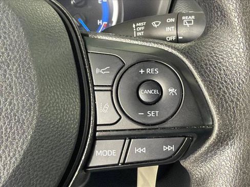 Used 2024 Toyota RAV4 LE AWD/4WD image 25