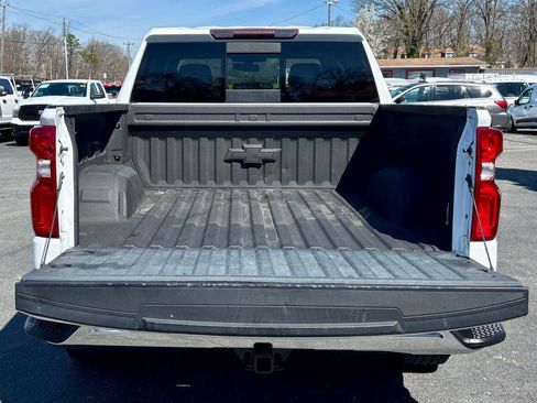 Used 2021 Chevrolet Silverado 1500 LTZ w/ LTZ Convenience Package II AWD/4WD image 10