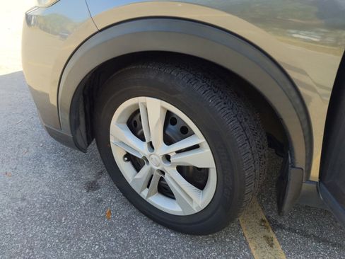 Used 2018 Nissan Kicks S image 33