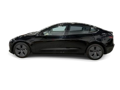 Certified 2023 Tesla Model 3 Standard Range RWD image 3