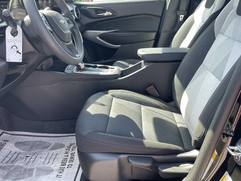 New 2026 Chevrolet Trax LS w/ LS Convenience Package image 15
