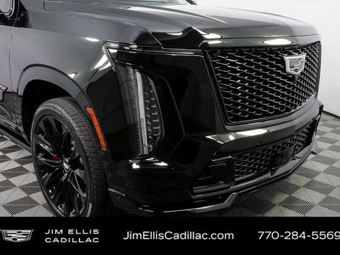 New 2026 Cadillac Escalade V w/ LPO, ONYX Package image 40