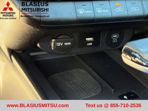 Used 2025 Hyundai Elantra Sport FWD image 19