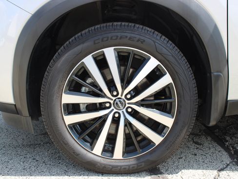 Certified 2023 Nissan Pathfinder Platinum AWD/4WD image 34