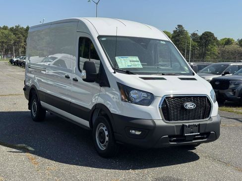 New 2026 Ford Transit 250 148 Medium Roof w/ Load Area Protection Package RWD image 2
