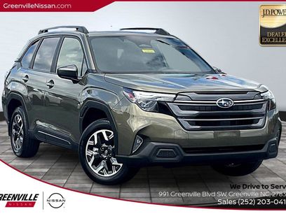 Used 2025 Subaru Forester Premium w/ Convenience Package #1