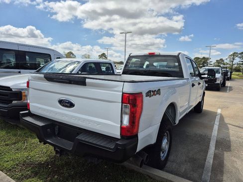 Used 2019 Ford F250 XL image 3