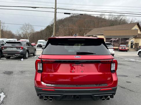 New 2026 Ford Explorer ST image 5