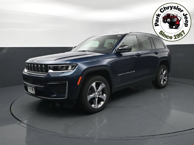 New 2026 Jeep Grand Cherokee Limited AWD/4WD image 2